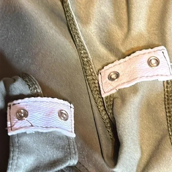 nwt Olive Green BODYSUIT TOP silky soft LARGE - Picture 4 of 5